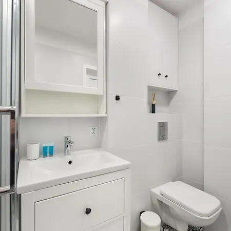 Nowogrodzka Grey Apartment Warsaw Exterior photo