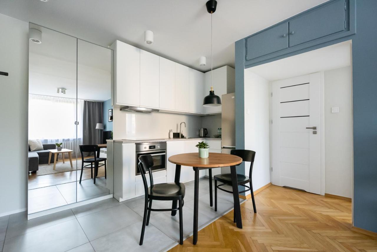 Nowogrodzka Grey Apartamento Varsovia
